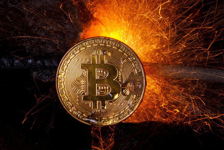 Nou record pentru Bitcoin: criptomoneda a trecut sâmbătă de 60.000 de dolari