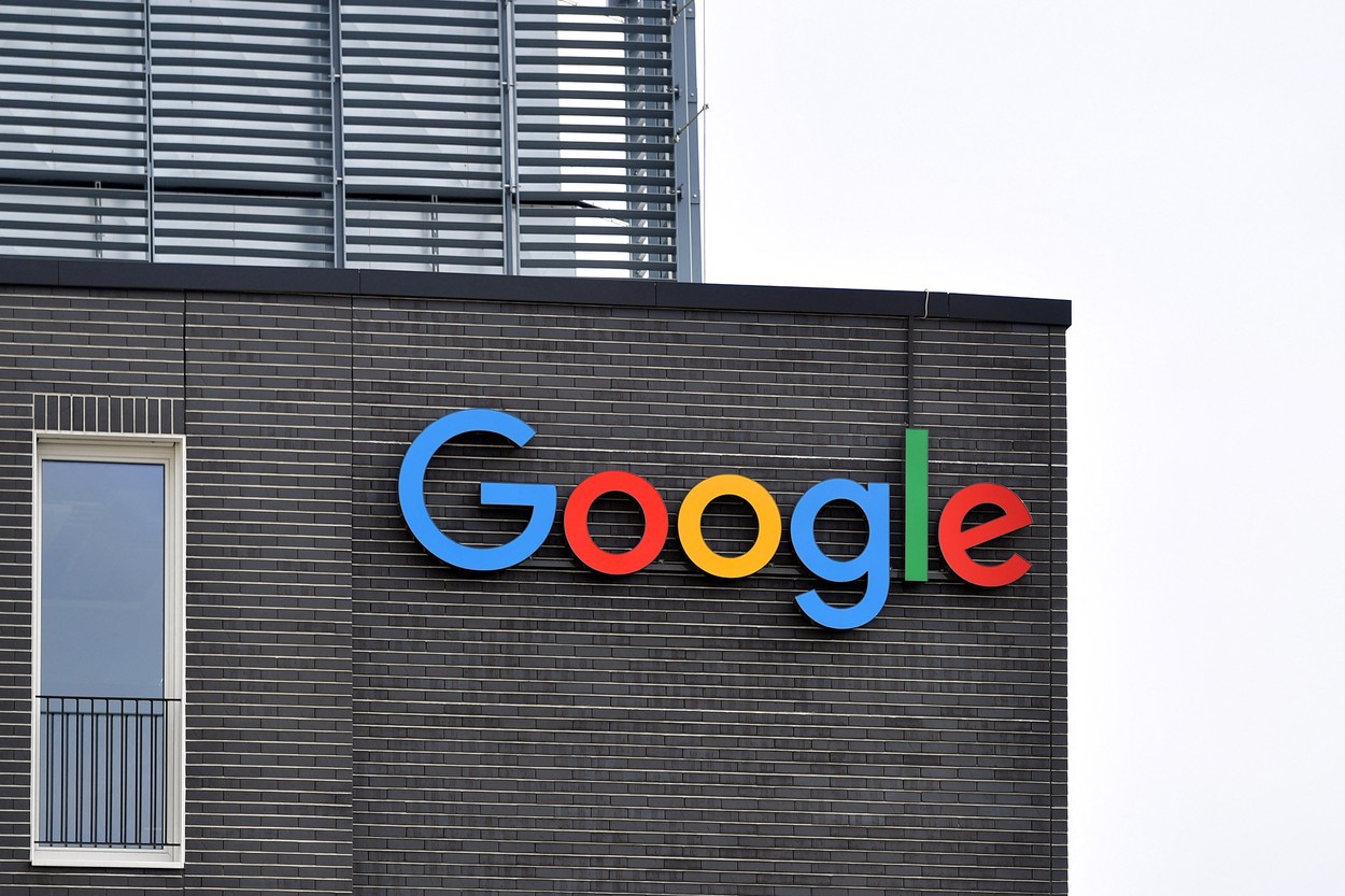 Google oferă 25 de milioane de euro fondului UE pentru combaterea fake news: „Este mai important ca niciodată să avem acces la informații precise și să facem diferența între fapte și ficțiune”
