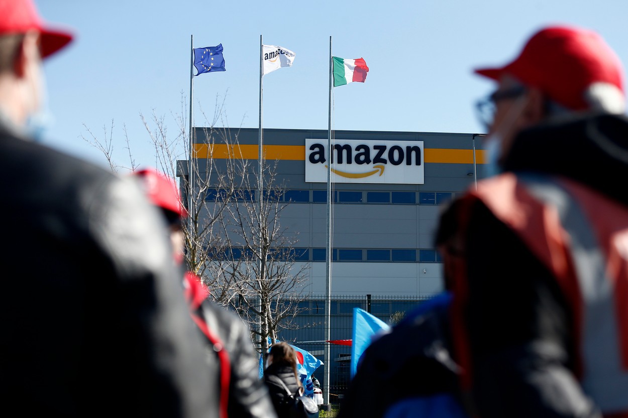 Angajații Amazon din Italia intră în grevă: Se conturează primul protest al întregii divizii de logistică din cadrul gigantului american