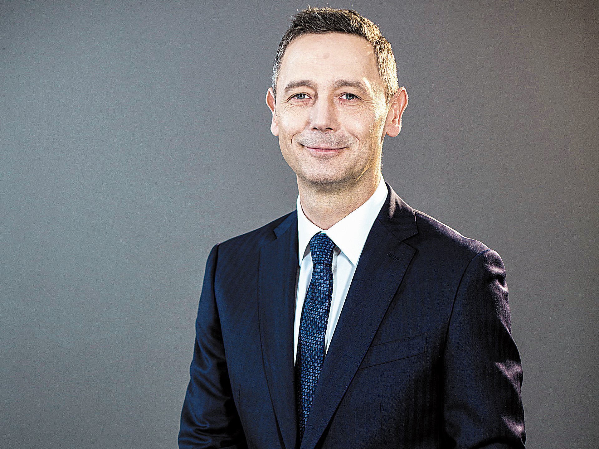 BCR, profit net de 424 mil.lei în T1 2021, în ușoară scădere cu aproape 1%, și venituri nete de 593,8 mil.lei, mai mici cu 0,7%. Sergiu Manea, CEO: ”Creșterea interesului companiilor pentru investiții ne dă încredere că această pandemie este un test al maturizării pe care economia îl va trece cu bine”