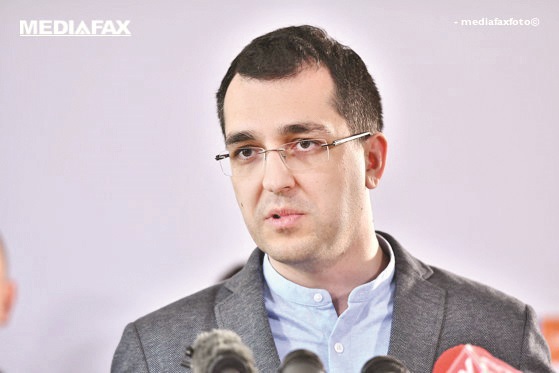 Voiculescu, atac direct la Cîțu: S-a transformat în primul epidemiolog al țării