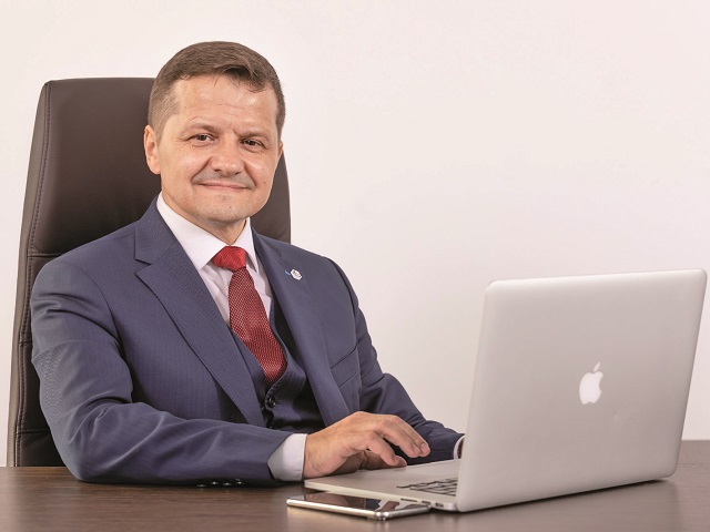 În doar o săptămână, Ștefan Vuza, președintele Chimcomplex Borzești Onești, a cumpărat acțiuni de 464.250 lei. În aceeași perioadă, compania are un raliu de 111%