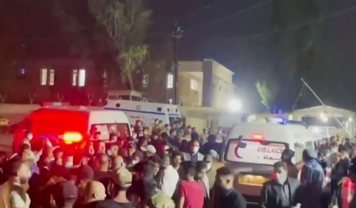 BREAKING NEWS! Incendiu de proportii intr-un spital Covid. Cel puțin 82 de persoane au murit