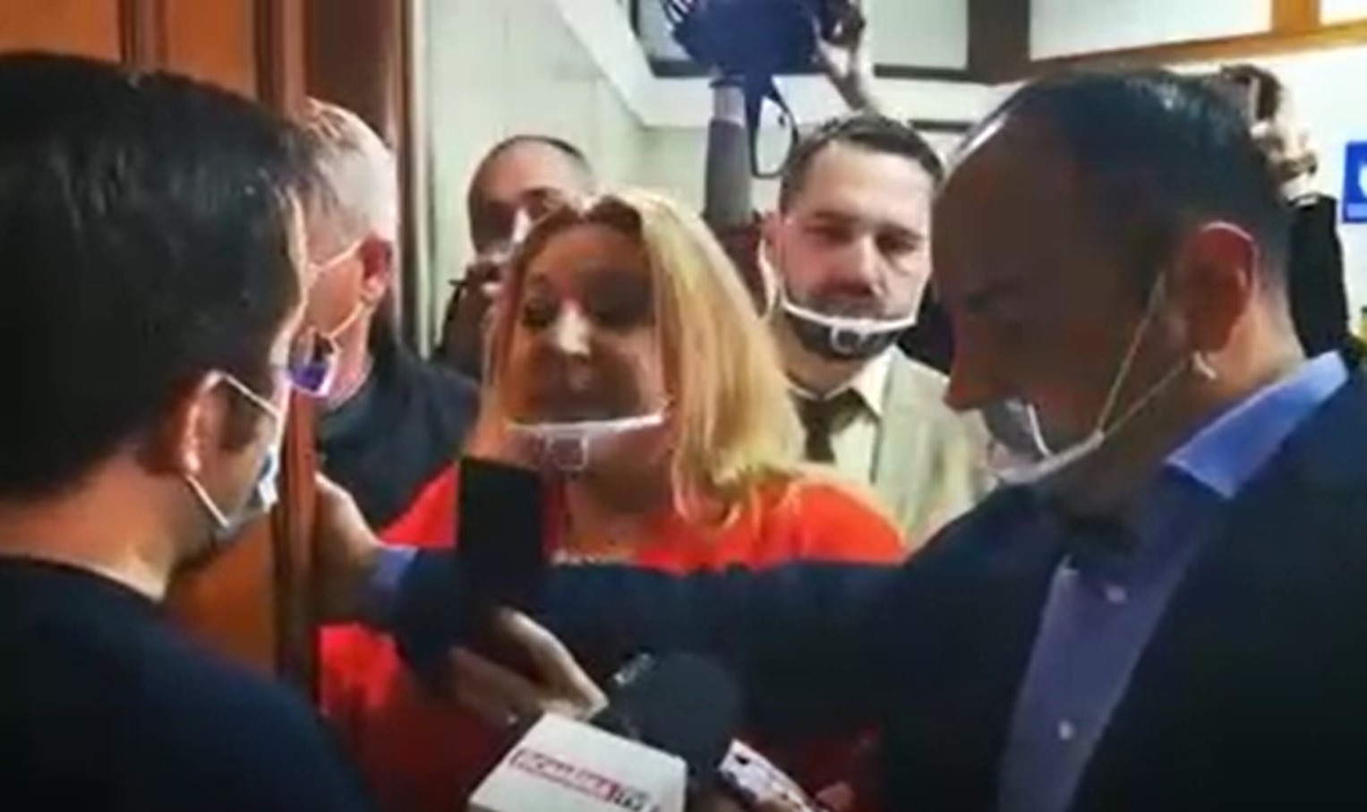 Diana Șoșoacă, un nou scandal în Parlament: Îmi  voi lua inclusiv permis de port-armă și o să solicit pază non-stop