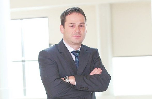 Tranzacție surpriză: Ionuț Negoiță, celebrul investitor imobiliar și fratele primarului sectorului 3, Robert Negoiță, a cumpărat un teren de 10 hectare amplasat pe platforma fostei fabrici Republica, unde vrea să construiască un complex rezidențial