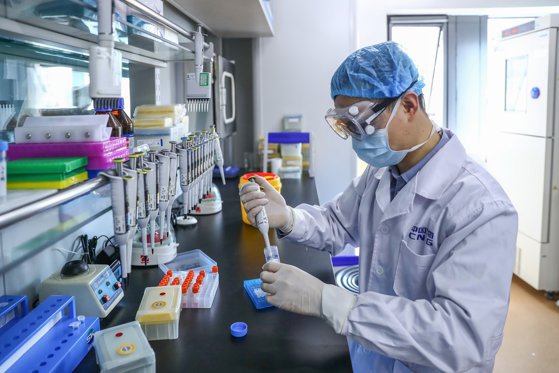 Moldova va cumpăra 400.000 de doze de vaccin Sinovac produs în China