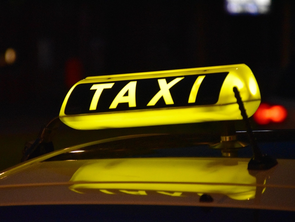 Afacerea cu taxiuri care vrea să cucerească pe toată România. Cum a reușit o companie româneasca de taxi să se bata cu giganții veniți din afară și să fie prezentă deja in 60 de orașe