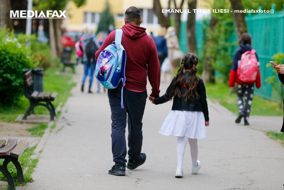 Redeschiderea școlilor în funcție de rata de incidență. Unde se reiau cursurile cu prezență fizică. LISTA completă