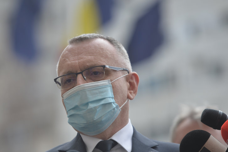 Cîmpeanu: școlile vor afla în fiecare vineri dacă vor funcționa on-line sau tradițional