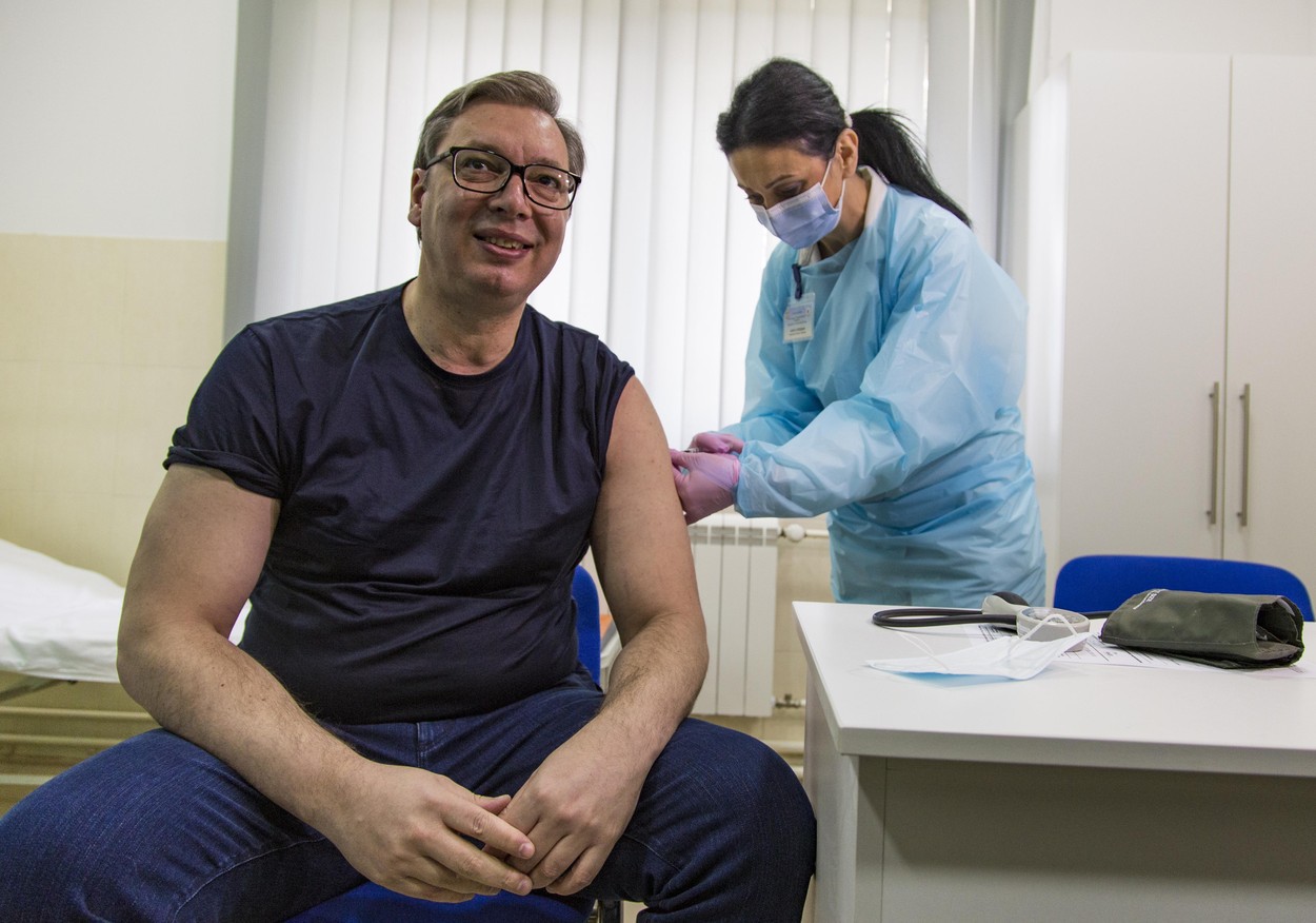 Măsură fără precedent în Serbia: Cetățenii vor primi 25 de euro dacă se vor vaccina anti-COVID până la finalul lunii mai