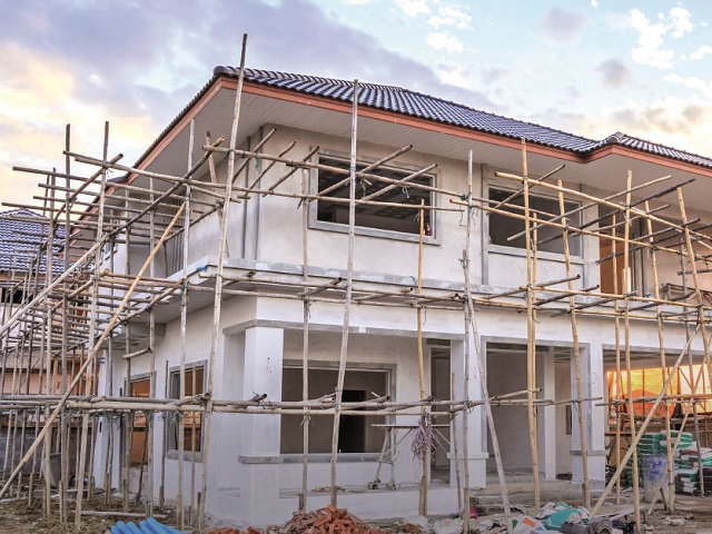 De ce se umflă piața imobiliară în loc să se prăbușească și încotro se îndreaptă?