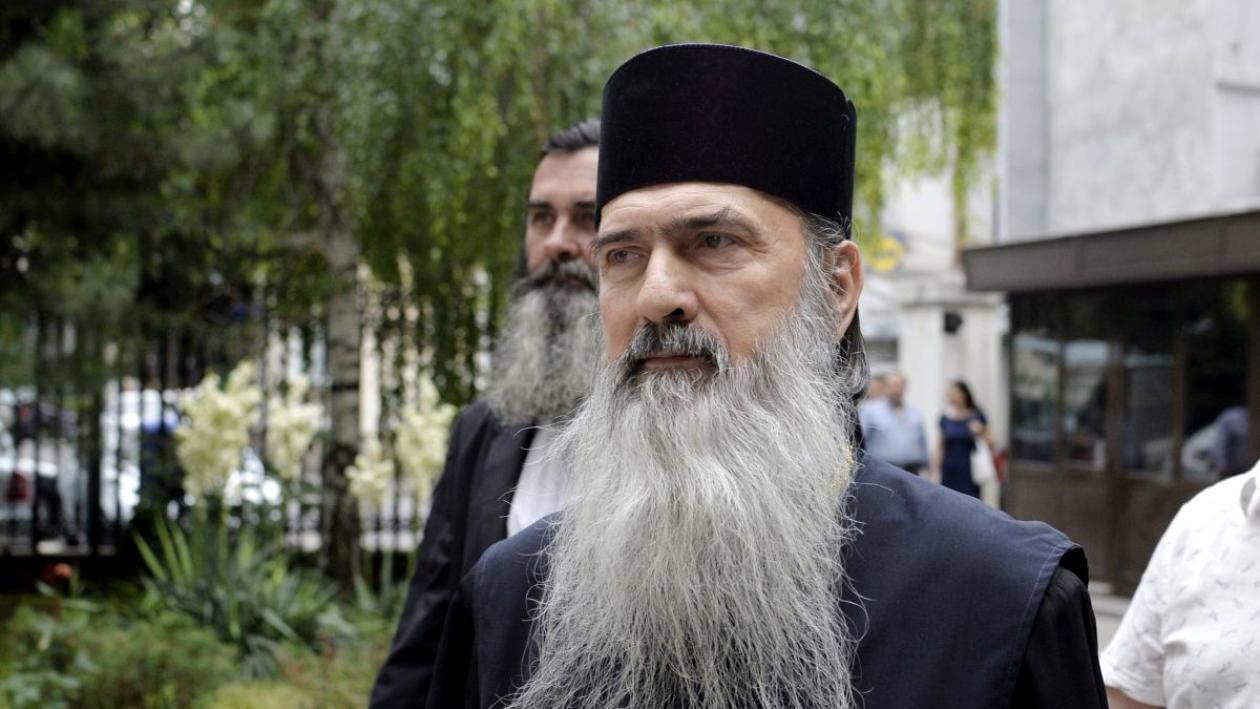 IPS Teodosie, încă o declarație controversată: ”La ortodocși vine lumina, la catolici, nu vine. La noi, agheasma este proaspătă și peste 10-20 de ani, la ei nu este”