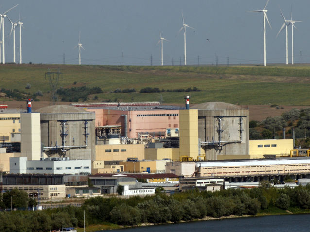 Acordul de 8 mld. $ dintre România și SUA pentru energia nucleară a trecut de Parlament: Proiectele nucleare vin cu dublu avantaj: costuri competitive și zero emisii de CO2. Vor fi create 9.000 de locuri de muncă