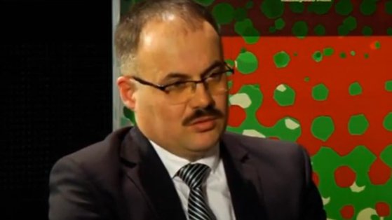 Un liberal îi cere lui Fabian Gyula să spună ce crede despre pensiile speciale, înainte de a primi votul pentru Avocatul Poporului/ Acesta primește pensie de serviciu de peste 10.000 de lei