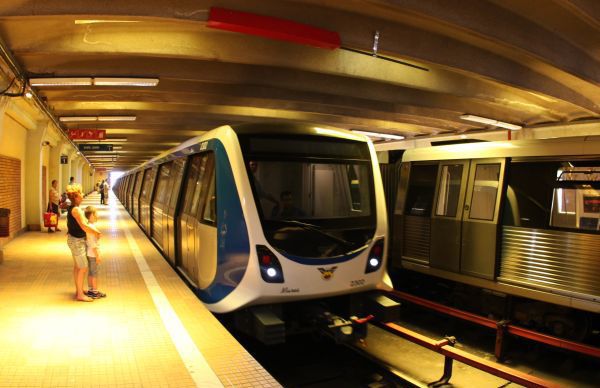 Metrorex cere suspendarea majorărilor salariale din pandemie. Sindicatul nu e de acord