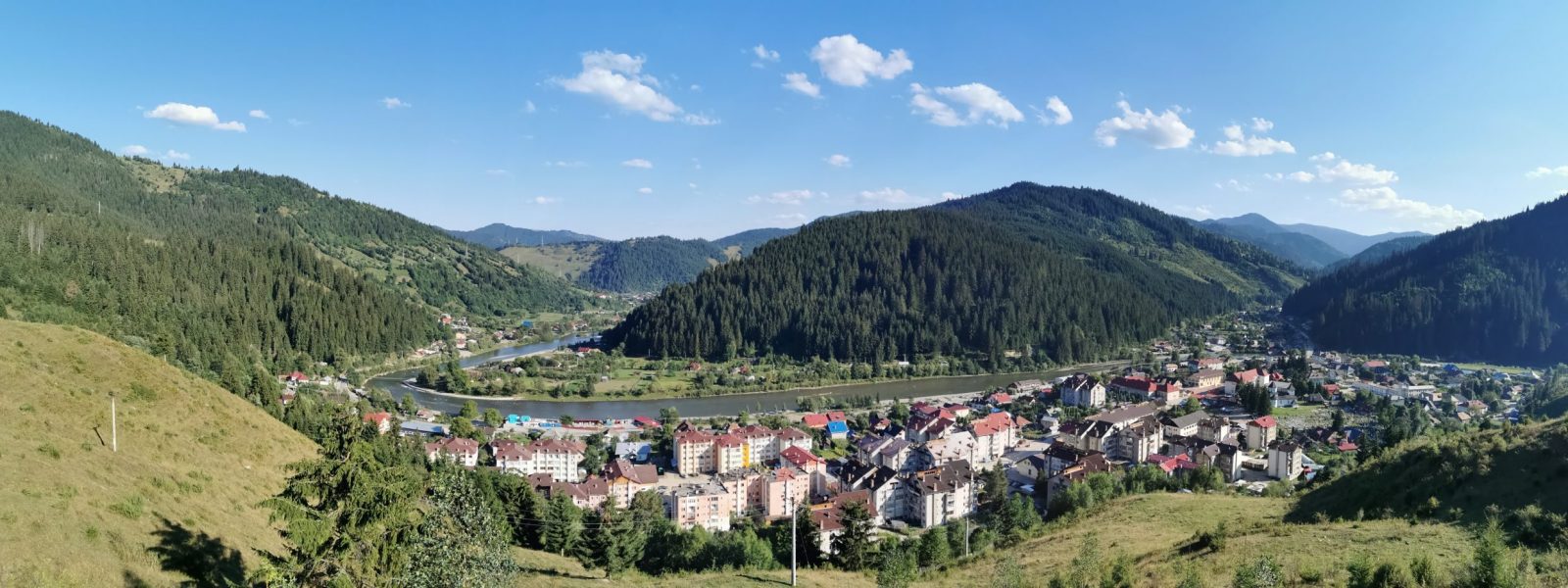 Care este cel mai MARE oraș din România. Are o suprafață mai mare decât București, Cluj și Timișoara la un loc si doar 6.000 de locuitori