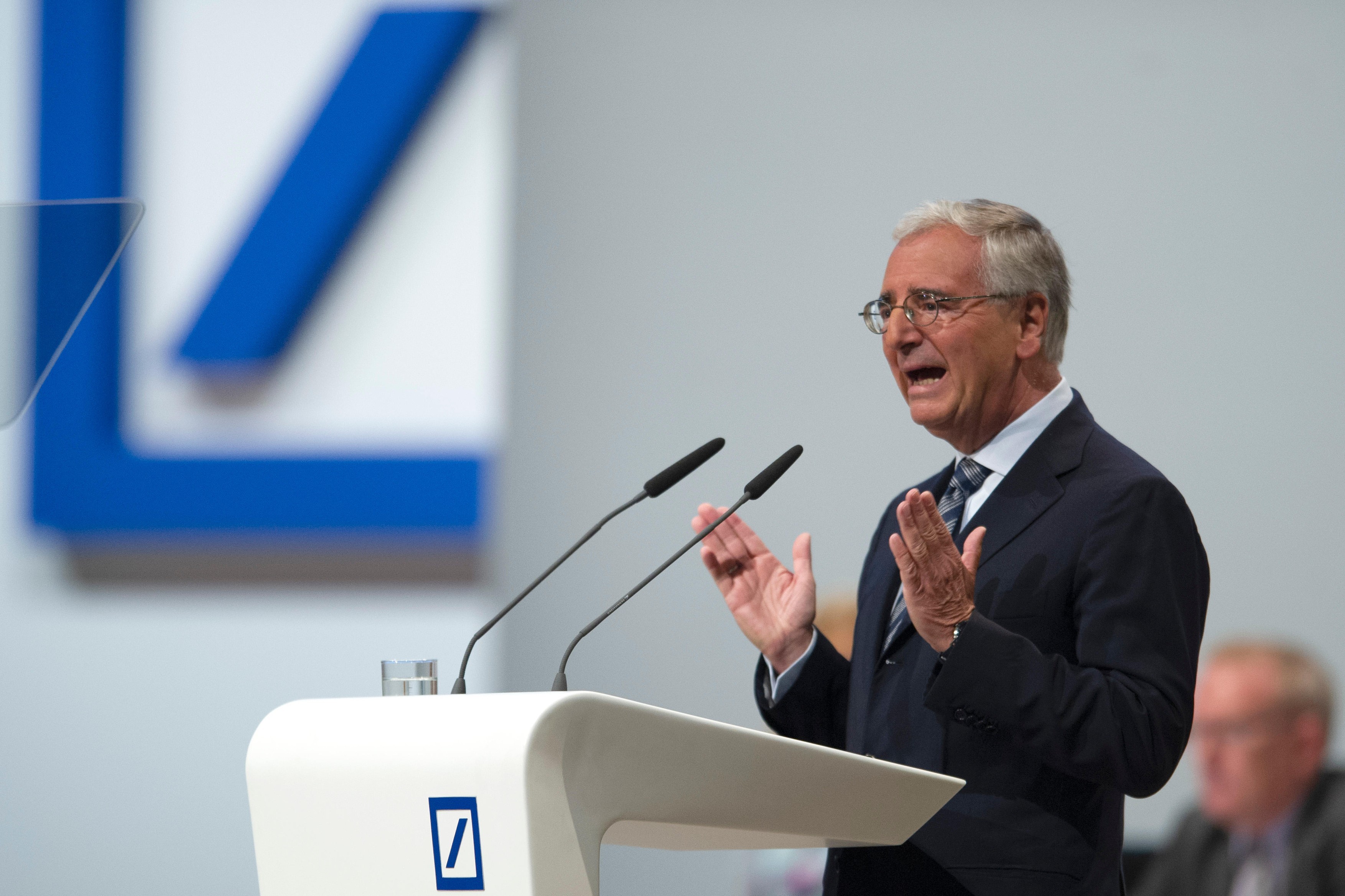 BCE îi cere gigantului Deutsche Bank să își găsească rapid un nou președinte. Paul Achleitner se va retrage după zece ani dificili