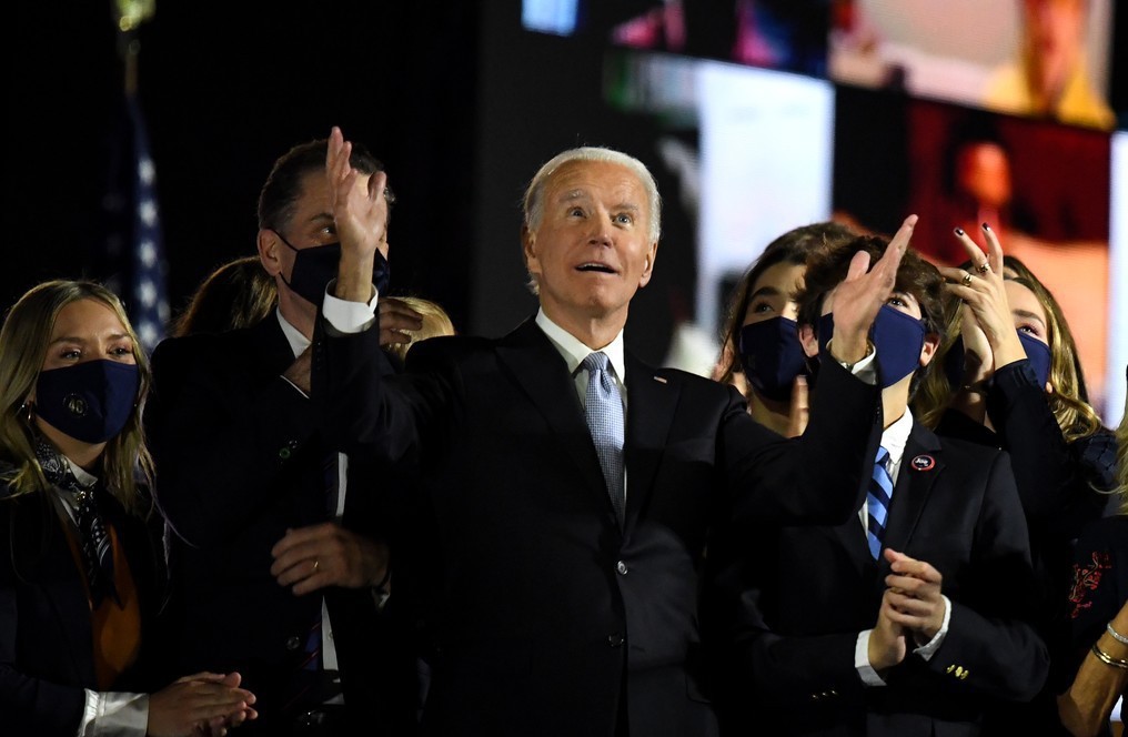Joe Biden a anulat până acum 3 miliarde de dolari în credite studențești. Ce implică măsurile președintelui american