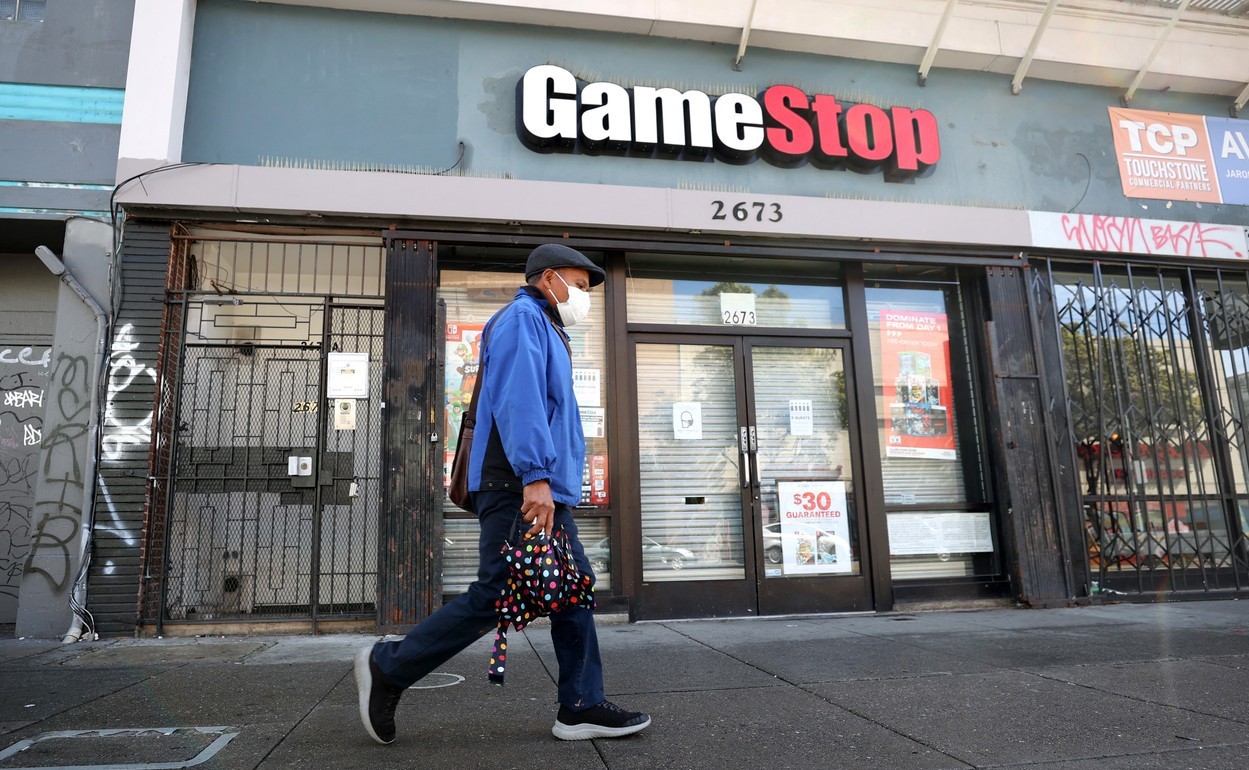 Un hedge fund care a pariat împotriva GameStop își închide oficial ușile. Fondul avea active de peste 400 de milioane de dolari înainte să vândă în lipsă acțiunile lanțului de magazine