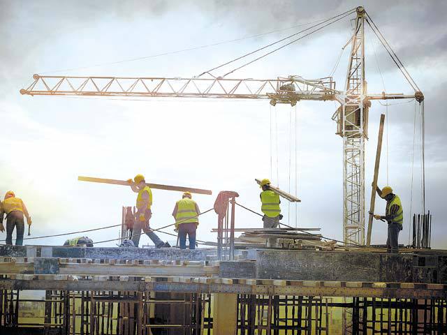 Număr în creștere de muncitori străini în sectorul construcțiilor din Serbia