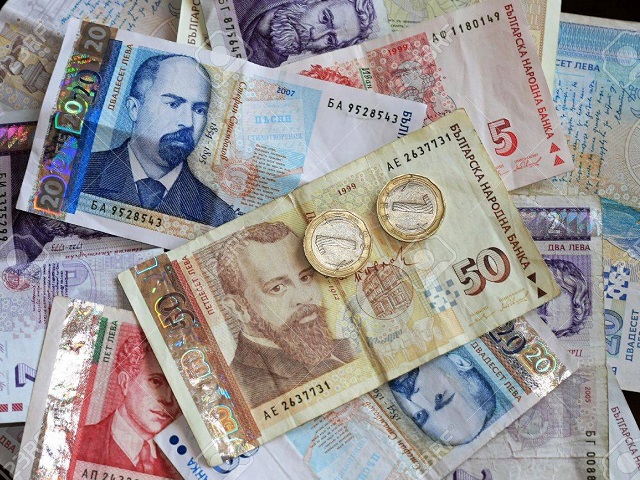 Jumătate din angajatorii bulgari intenționează să majoreze salariile