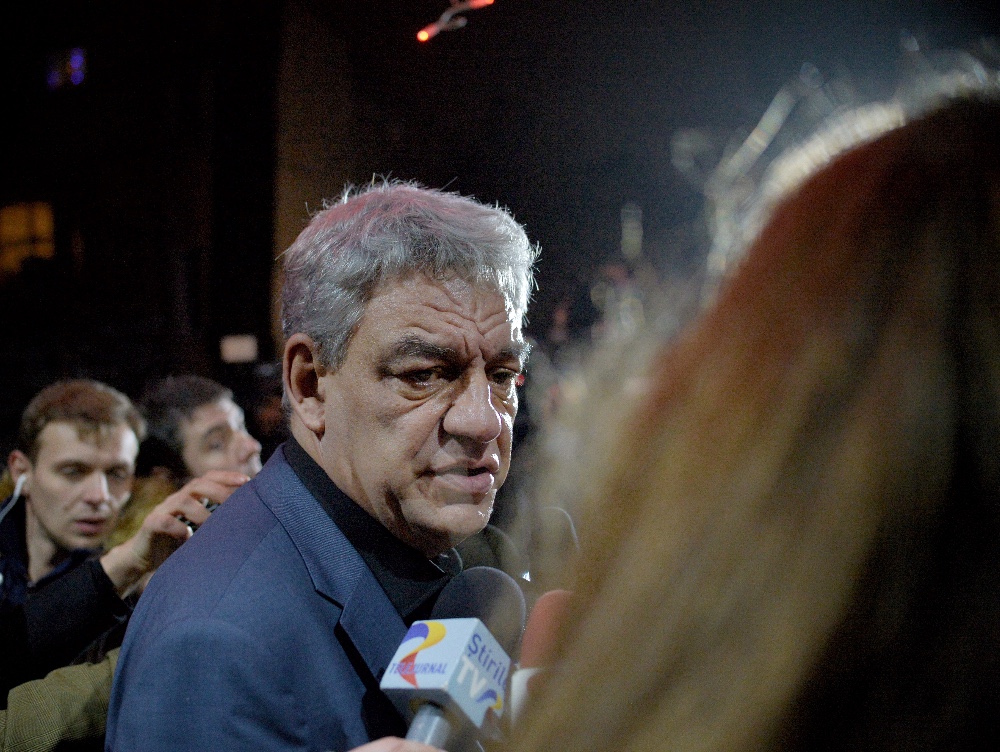 Tudose, ironii despre revocarea lui Nazare: Ziua polonicelor adânci sau noaptea cuțitelor boante?