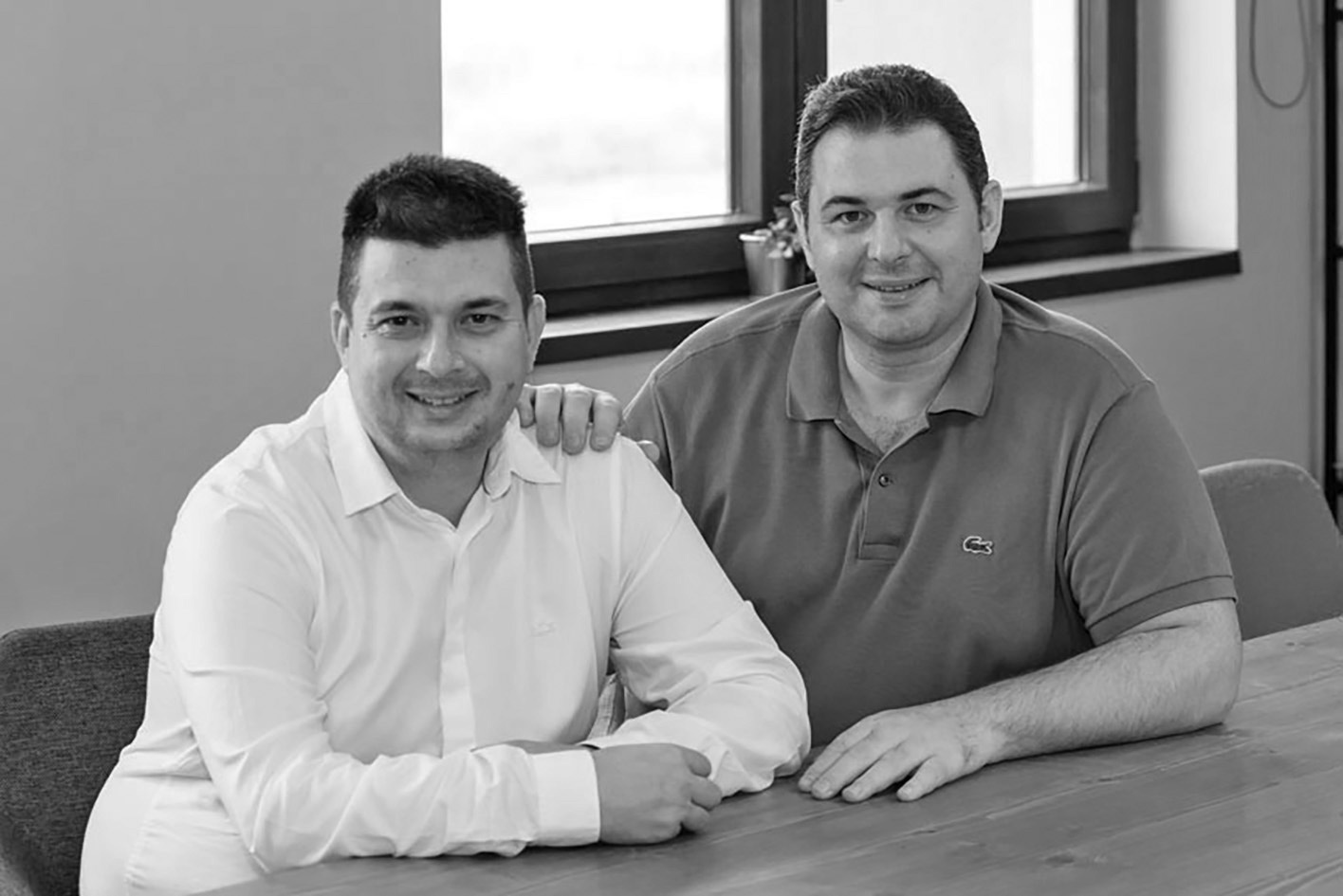 Angajatul viitorului în retail: asistentul virtual din magazin. Cum vor comunica în curând rafturile cu noi