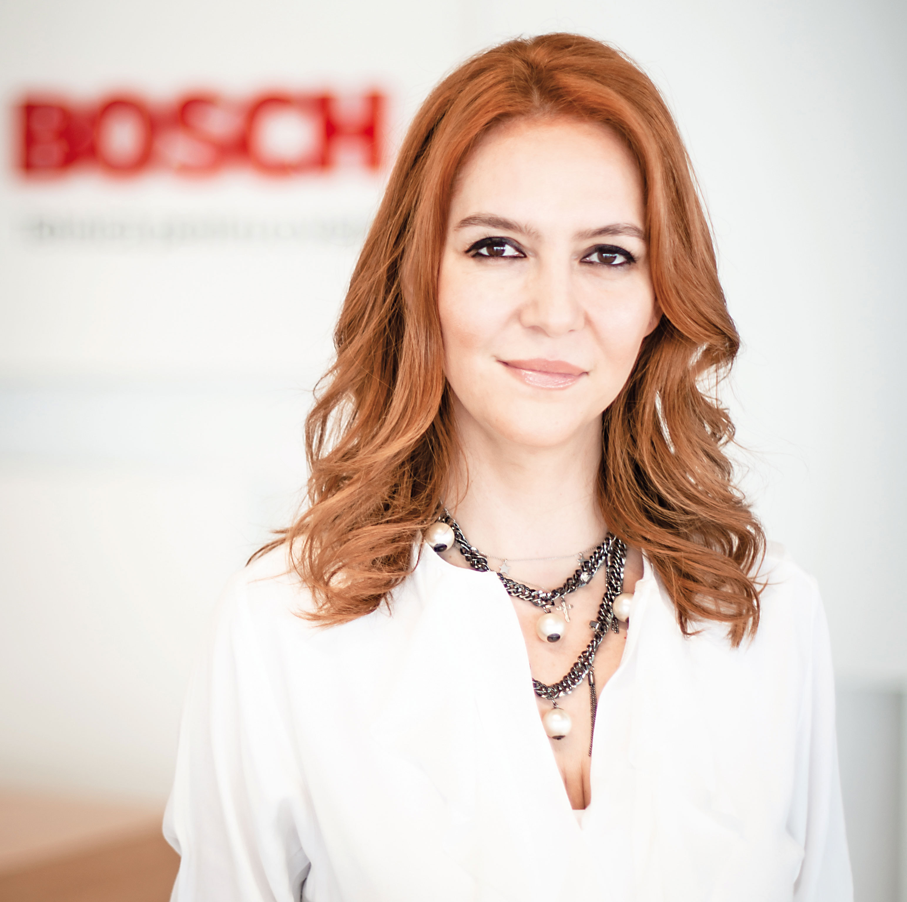 Monica Constantinescu: Chiar dacă tehnologia a evoluat foarte mult și, la rândul nostru, lucrăm cu soluții de digitalizare și Industrie 4.0, factorul uman este indispensabil