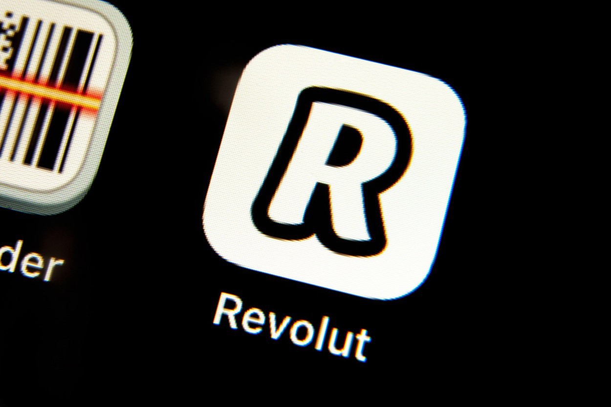 Banca digitală Revolut, cu un milion de clienți în România, obține o evaluare de peste 27 de miliarde de euro după o rundă de finanțare de 675 de milioane de euro