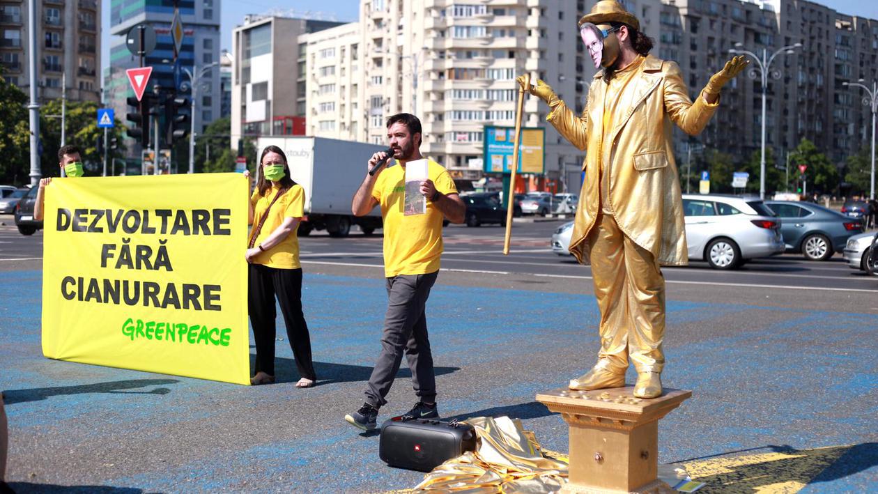 Protest în Piața Victoriei după declarațiile premierului despre Roșia Montană. Greenpeace: „Florin Cîțu devine cel mai nou susținător al exploatării cu cianuri în Apuseni”. Reacția Guvernului