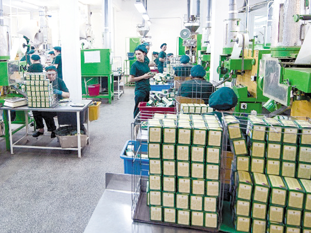 Producătorul de ceaiuri Fares apoape și-a dublat profitul la fabrica din Orăștie în 2020. Laboratoarele Fares Bio Vital au avut anul trecut un număr mediu de 447 de angajați, cu 55 de oameni mai mulți decât în 2019