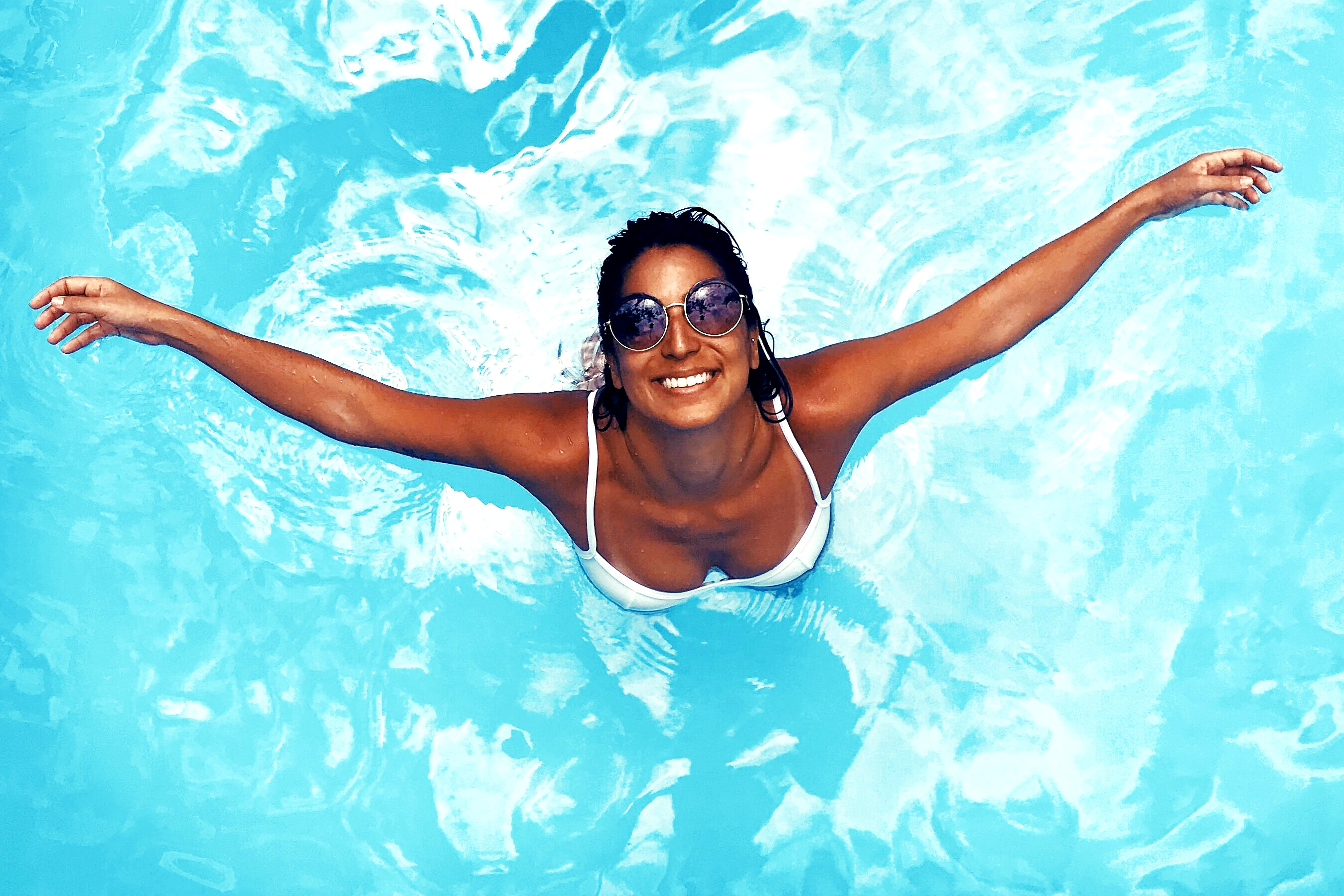 A apărut un nou tip de vacanță pentru români. Care este compania ce o lansează și de ce spune că oferă călătorii mai ieftine cu până la 40%