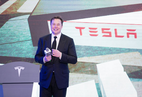 Mutare supriză. Tesla a depus o cerere să devină furnizor de energie electrică