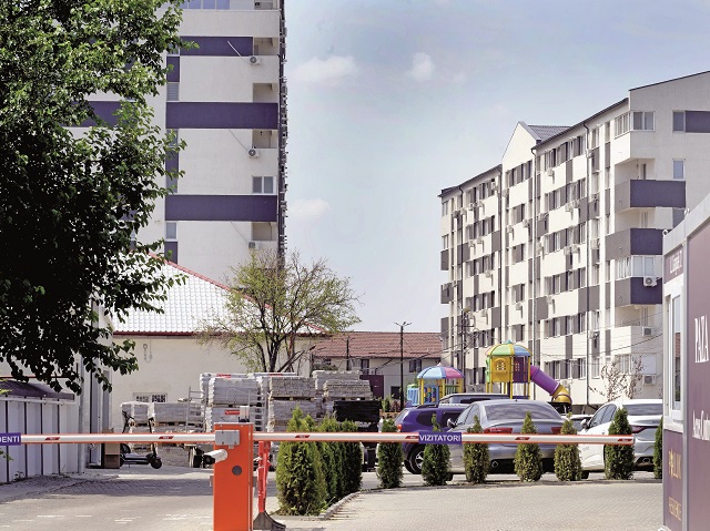 Localitatea-fantomă din România: doar 44 de locuințe noi pe hârtie în 2020 deși aici s-a construit „cel mai mare ansamblu rezidențial din România“.