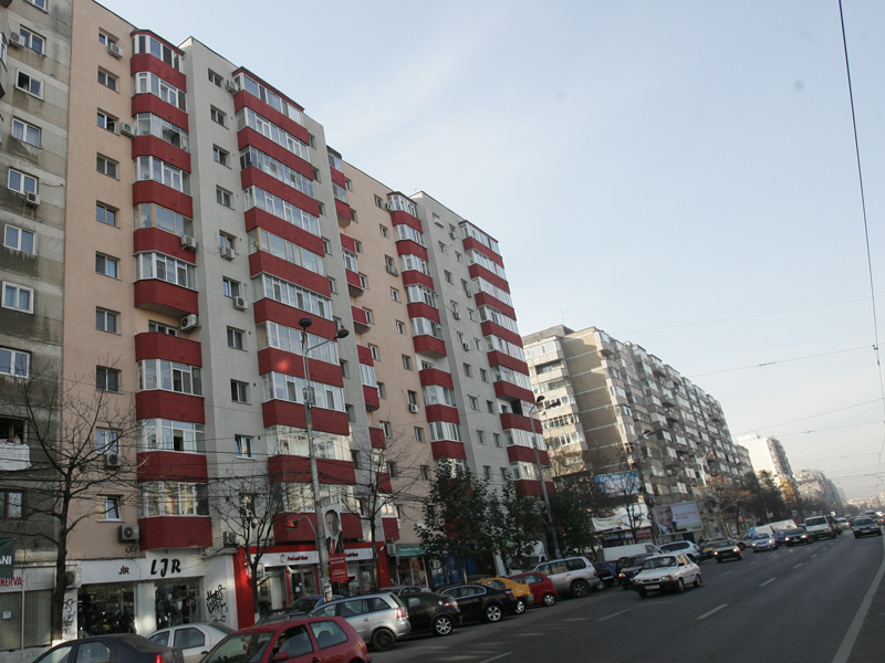 Aproape 60% dintre românii care locuiesc la casă au în plan lucrări de îmbunătățire și renovare în următorii 2 ani, cei mai mulți urmând să aloce un buget de până la 1500 de euro, iar un sfert dintre ei au maxim 3000 de euro