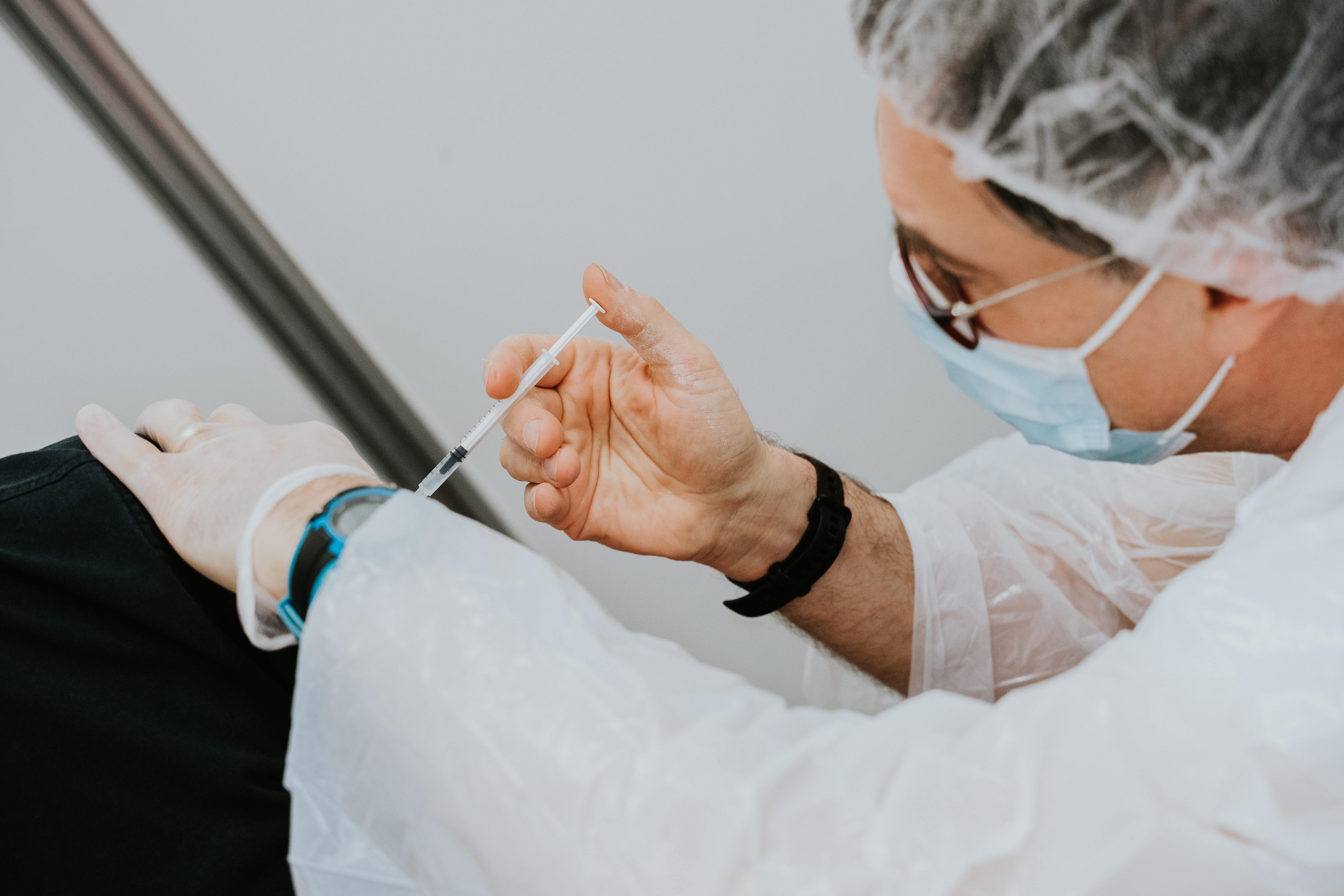 Și copiii care se vaccinează in România ar putea primi bani. Vezi despre ce sumă este vorba