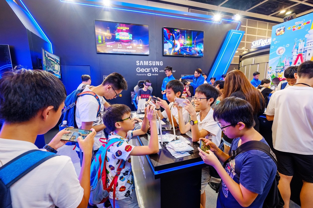 China impune noi reguli asupra industriei de gaming. Copiii nu se vor mai putea juca online decât trei ore pe săptămână, o lovitură directă adresată giganților Tencent și NetEase