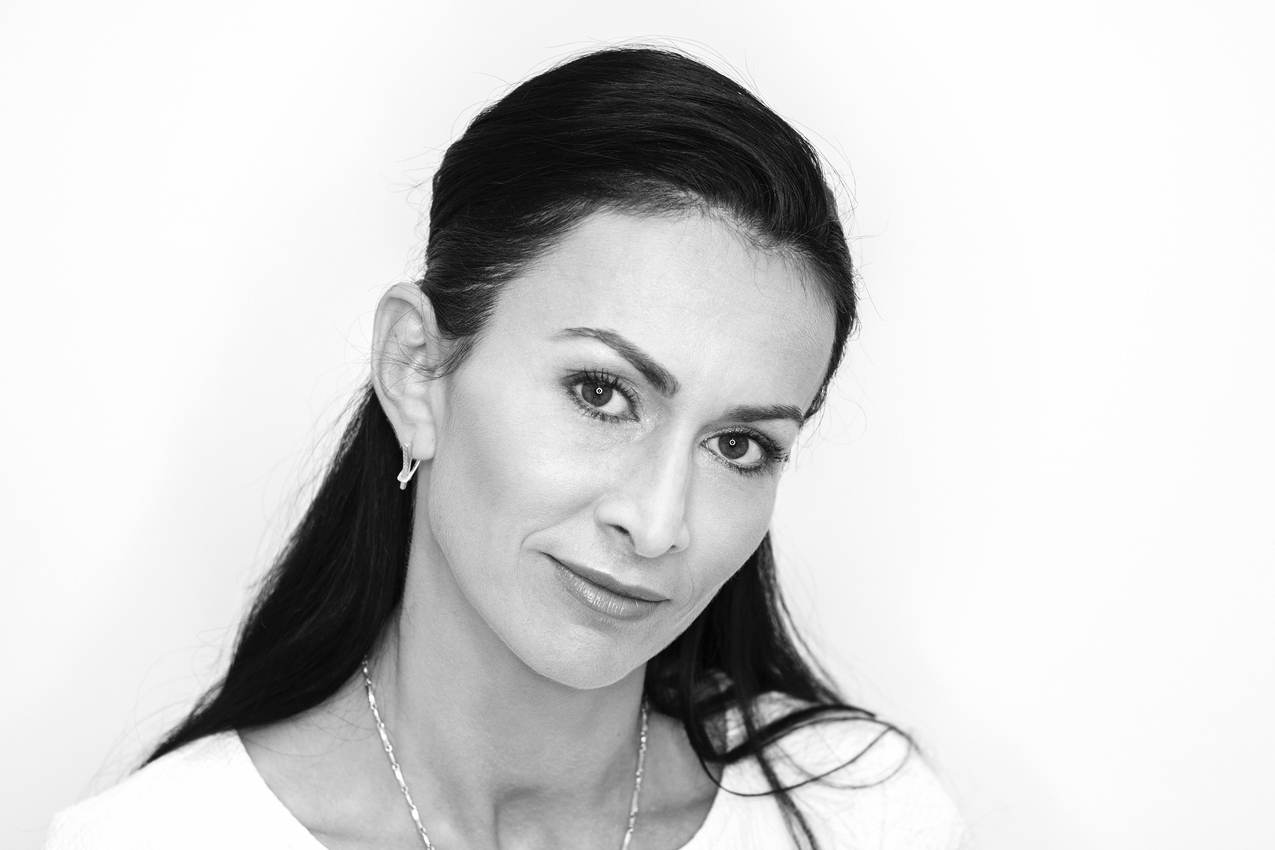 Delia Chiș: Cu ambiție și persuasiune, succesul este foarte aproape de a fi atins. Dar este important, în același timp, să privești realistic situațiile cu care te confrunți, să ai un obiectiv clar stabilit pe care să îl atingi cu pași intermediari dar hotărâți