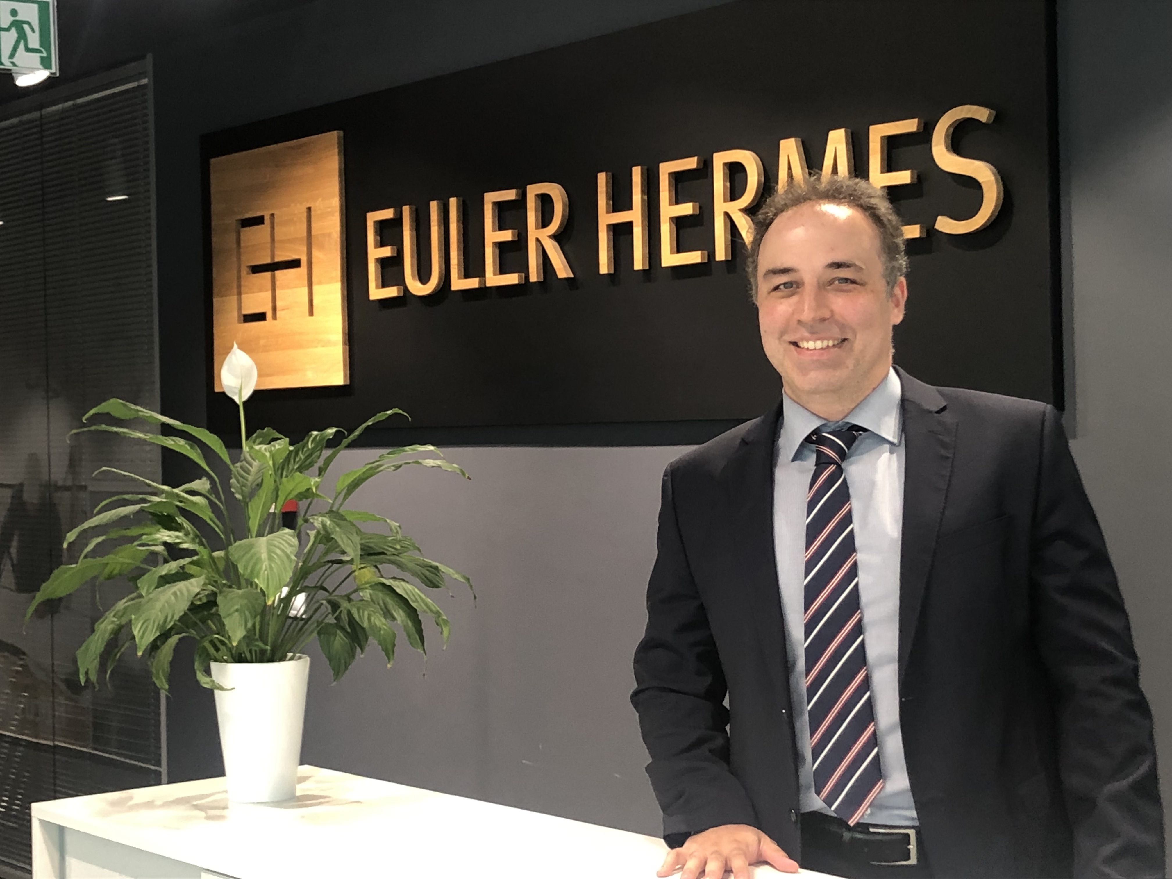 Euler Hermes: BNR va începe probabil o înăsprire treptată a politicii monetare, prin oprirea relaxării cantitative și creșterea ratei dobânzii de referință, pentru a stopa creșterea inflației