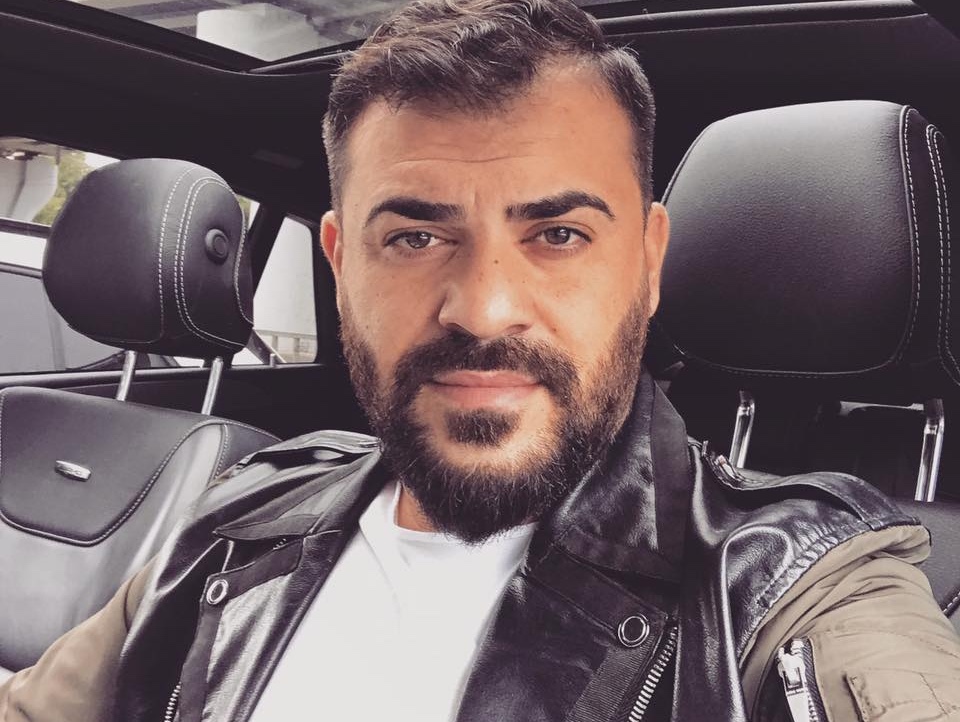 Secretarul general adjunct al PNL București s-a cumetrit cu un temut lider interlop. Silviu Mototolea a petrecut cu Duduienii și Caranii