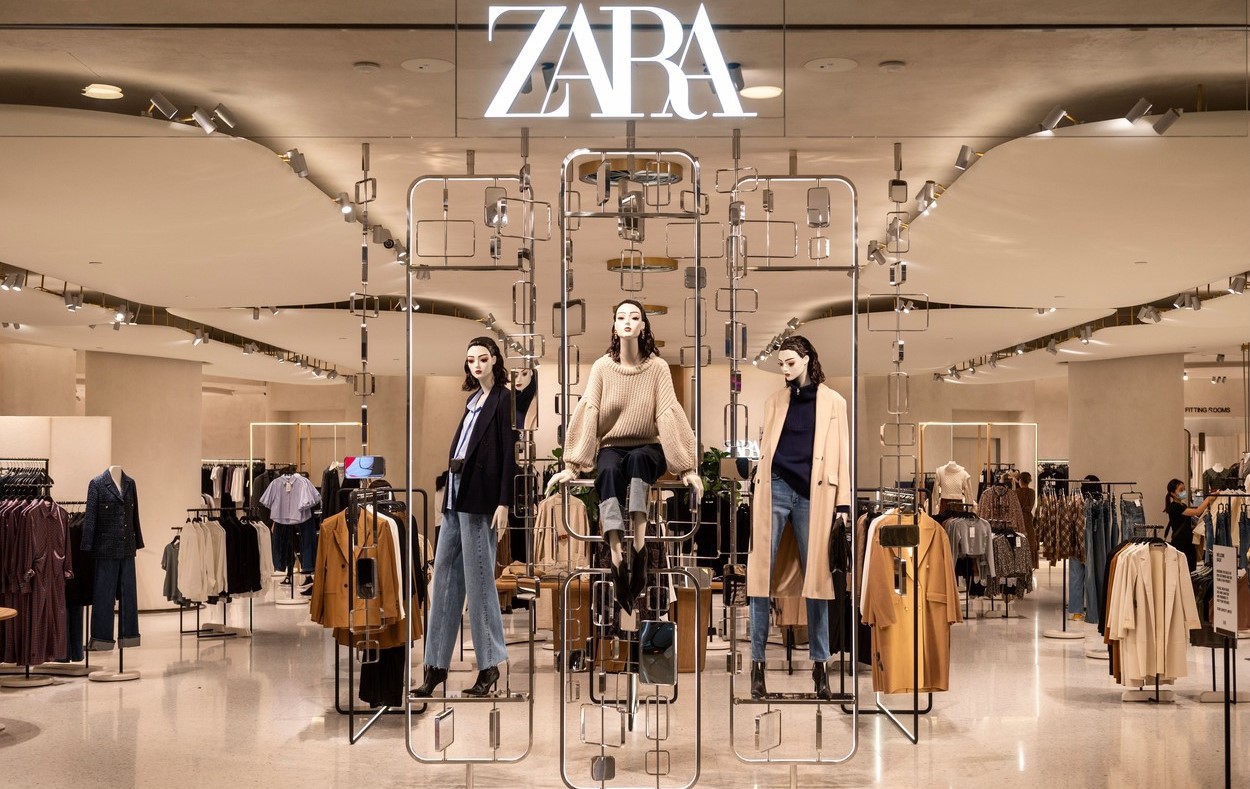 Inditex, gigantul spaniol care deține brandurile ZARA și Bershka, revine la viață: Compania a depășit H&M pe măsură ce vânzările au întrecut nivelurile pre-pandemie