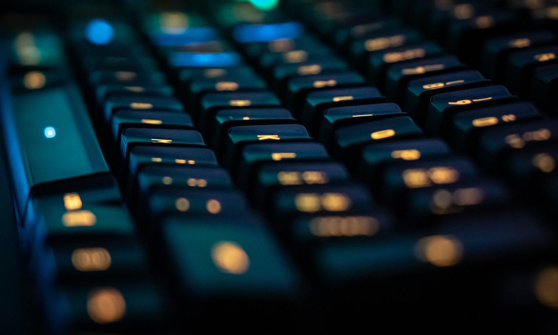 (P) 4 semne că aveți nevoie de o tastatură nouă