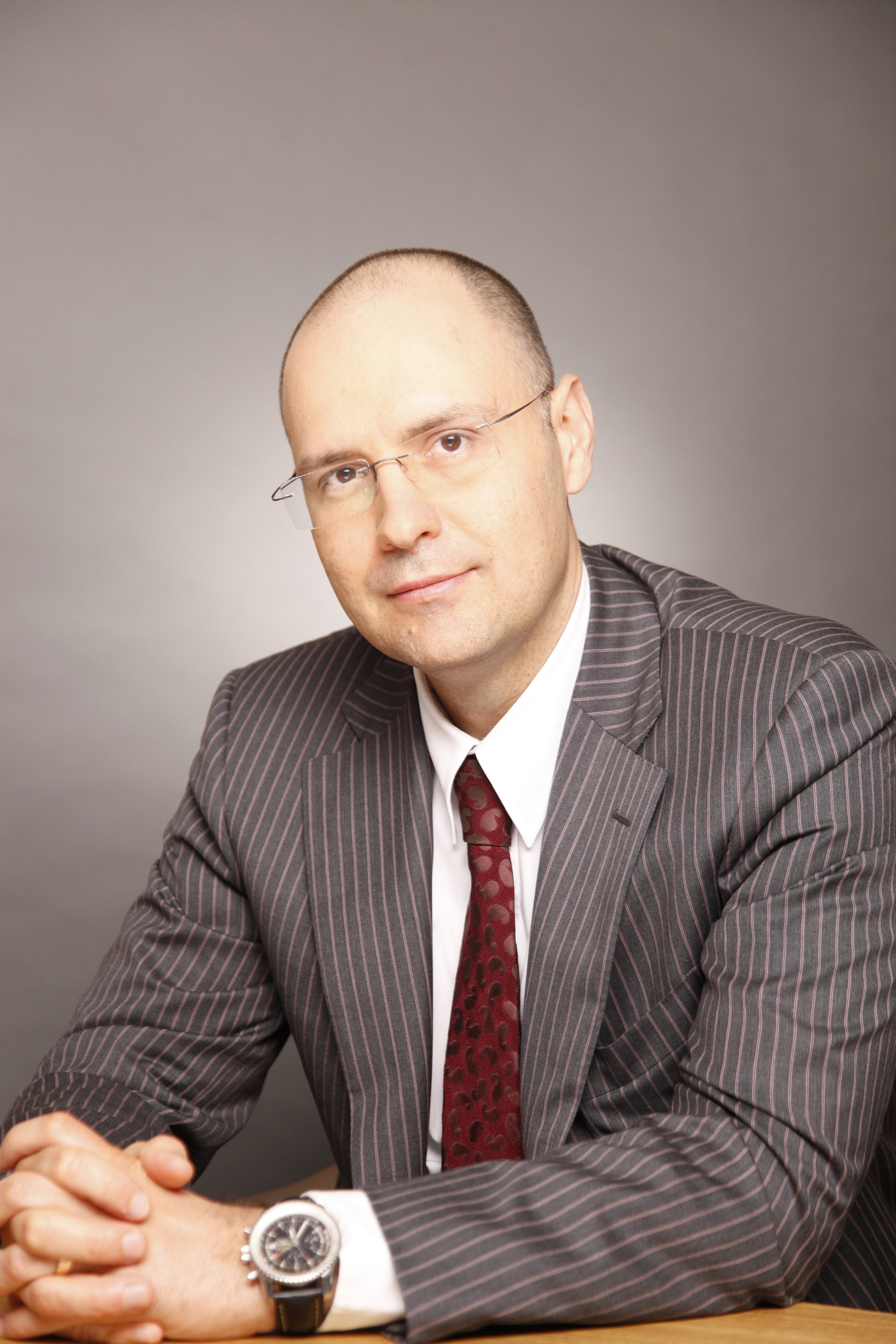 PwC România lansează o platformă pe care se pot încrie freelanceri dornici să participe la proiecte derulate de companie pe zona de fiscalitate și juridic