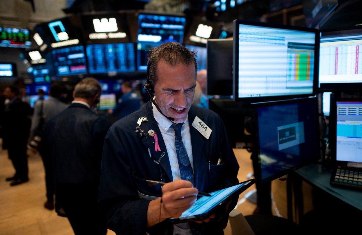 Rezultate dezamăgitoare pentru Apple și Amazon, care nu s-au încadrat în așteptările pieței pentru T3/2021. Datele, reflectate și în evoluțiile burselor americane