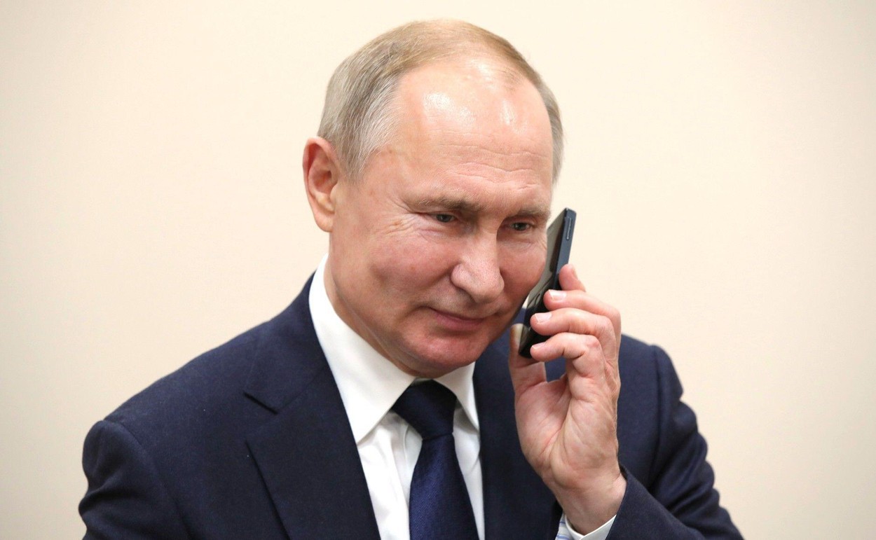 Semnal neobișnuit: Vladimir Putin spune că criptomonedele au dreptul să existe și pot fi folosite ca metodă de plată