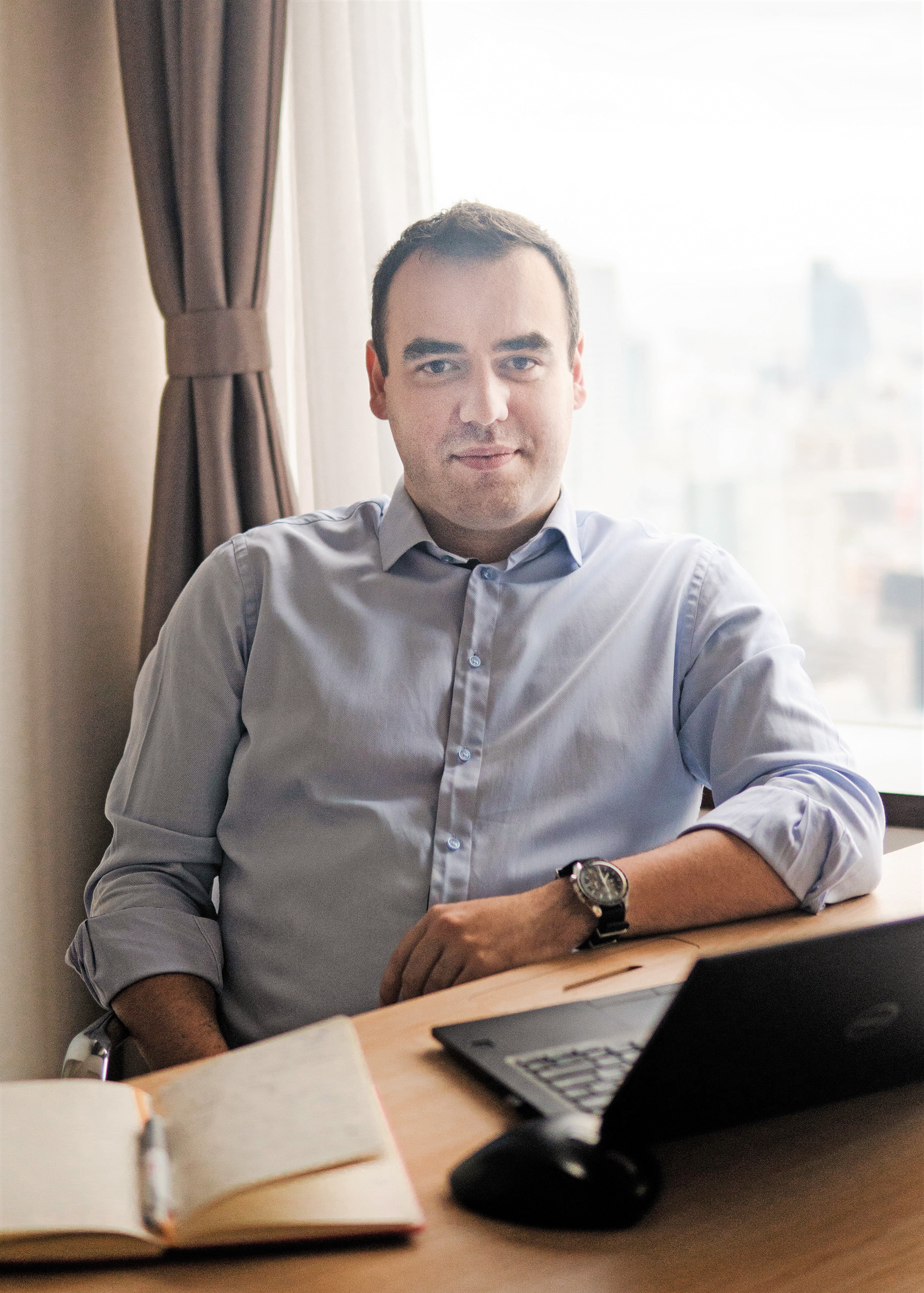 O carieră internațională cu multe escale. Cum a ajuns un român director financiar la sediul din Tokyo al uneia dintre cele mai mari companii din lume