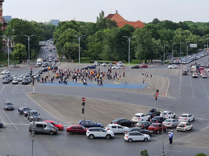 Proteste în București față de restricții