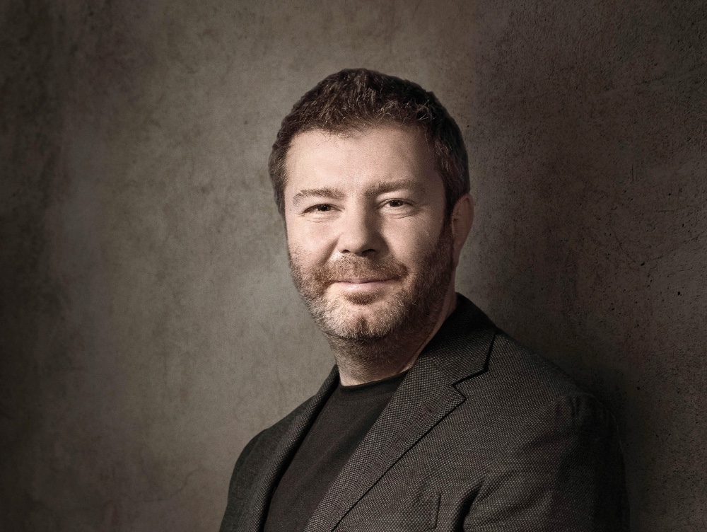 Daniel Dines, cel mai bogat român, vinde acțiuni UiPath de 2,6 milioane de dolari