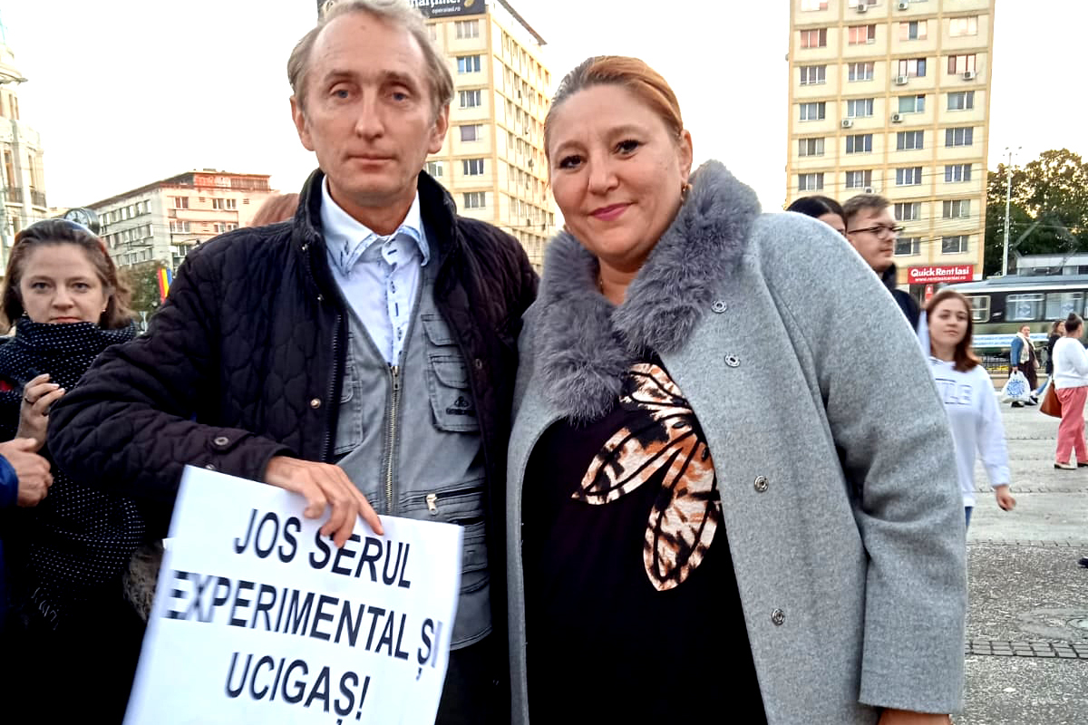 Un profesor antivaccinist a fost concediat: “Marș afară. Și îți vorbesc cu marș pentru că așa vrea mușchiul meu”