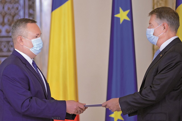 În sfârșit avem guvern! CV-urile miniștrilor din guvernul Ciucă: au terminat facultatea pe când erau părinți, au schimbat partidele sau meseria nu se potrivește cu ministerul